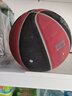 鸿动篮球7号翻毛软皮真皮手感室内外水泥地耐磨中小学生成人比赛蓝球 升级版加厚翻毛802红黑 标准7号/含配件大礼包 实拍图