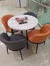 圣森源 休闲桌椅组合洽谈桌椅组合现代会客接待桌椅4s店奶茶店小圆桌椅 绿色布椅+原木色圆桌 一桌2椅 配70cm圆桌 实拍图