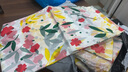 SHUANG YU一次性印花桌布1.6米家用台布10张野营户外餐垫桌垫 实拍图