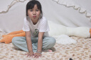 班纳班纳女童短袖套装纯棉白色t恤上衣2025新款女孩冰丝防蚊裤儿童夏装 N冰柠檬白+NlemK灰绿裤 140 实拍图