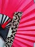 臻臻上品（zhenzhenshangpin）扇子折扇男古风竹子古典中国风礼品手工扇双面黑白纯色便携纸扇 10寸红色绢布扇 实拍图