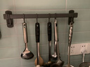 优勤（YOUQIN）枪灰厨房挂钩免打孔挂杆厨房置物架壁挂式排钩锅铲勺子刀架收纳架 厨房挂杆40双杆6钩+2宽钩-枪灰 实拍图