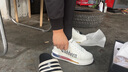 卡宾（CABBEEN）气垫板鞋男镂空透气百搭小白鞋男士潮流休闲鞋子 白黑 38 实拍图