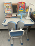 下一章儿童学习桌小学生家用写字书桌小孩写作业专用桌子可升降桌椅套装 奢华蓝【书架款+海绵椅+阅读板+护眼灯+矫姿器】 实拍图