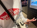 VANS范斯官方 男女情侣短袖T恤夏季滑板LOGO经典款红白出游好物 白色/红色 2XL 实拍图