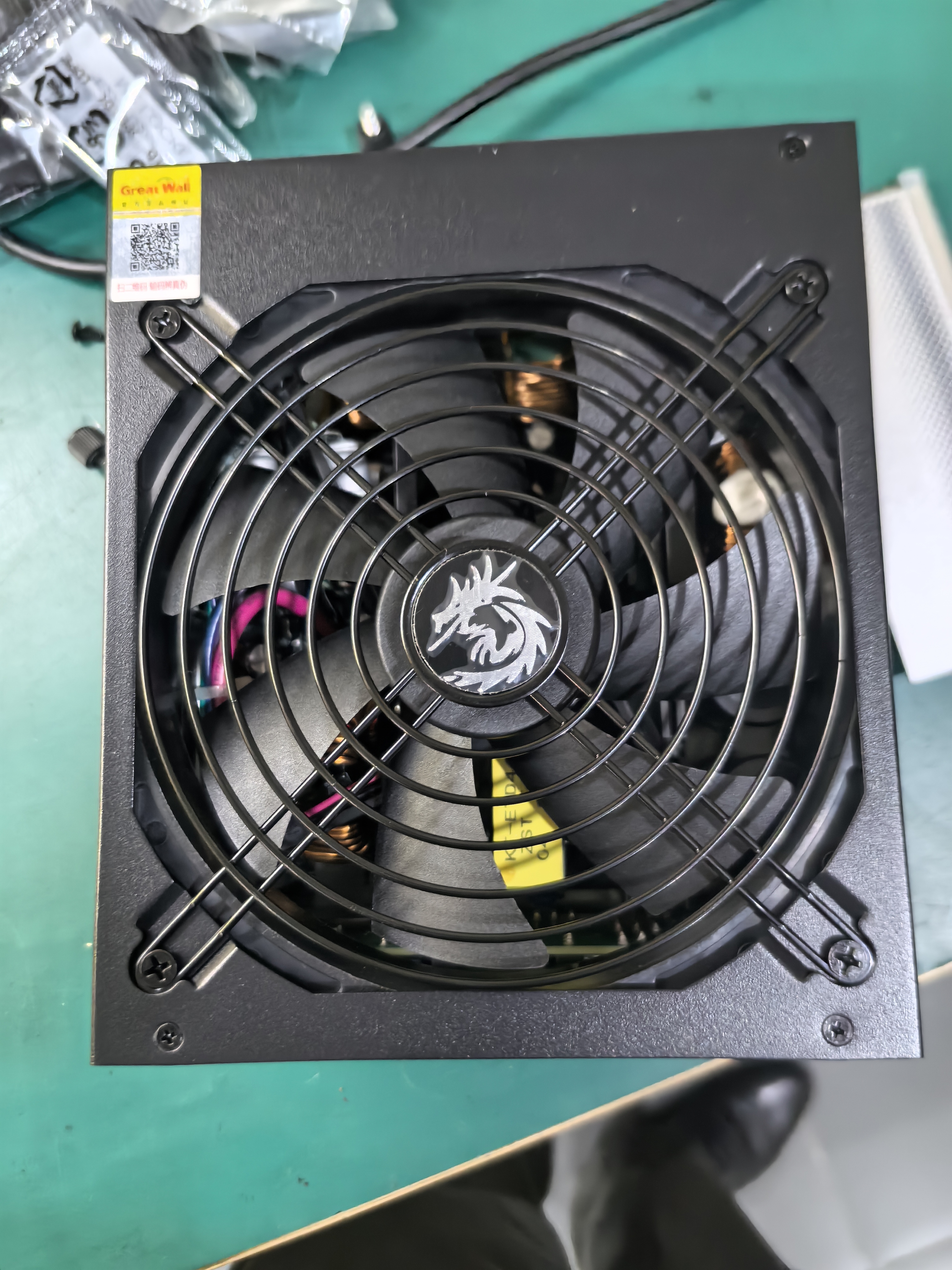 长城（GreatWall） 金牌巨龙全模组电脑电源1000W/1250W 金牌巨龙1000W电竞版 1000DA 90+ 金牌系列 实拍图