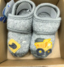 小茸低帮魔术贴小卡车 0-3岁婴幼儿学步前鞋 软底防滑卡通地板鞋羊毛 浅灰色 14.5 适合脚长13-13.5cm 实拍图