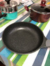 炊大皇麦饭石色不粘锅无烟炒锅不沾炒菜锅家用锅具燃气电磁炉通用 竹青石煎锅26CM 实拍图