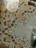恩纳斯ENNASI现代欧式pvc烫金桌布防水防油免洗防烫田园茶几垫台布桌垫长方形椭圆盘垫茶几布 米黄金 7152 60*120CM 长方形 实拍图