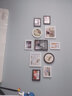 纪恒暄 照片墙组合客厅餐厅实木相片墙木质墙面装饰画框楼梯装裱挂墙 巧克力白+插画（方圆款） 实拍图