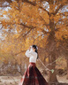 丹珠娜（DanZhuNa）马面裙全套秋季女装2025新中式连衣裙国风汉服敬酒服婚服订婚礼服 上衣+暗红色马面裙 M 实拍图