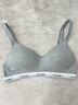Calvin Klein内衣女士莫代尔混纺舒适上托ck轻运动无钢圈软支撑轻薄背心式文胸 P7A-椰青灰 S 实拍图