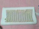 九花  中药枕头助眠记忆棉零压护颈椎助睡眠枕菊花茶叶保健枕深睡枕头 白色棉枕套记忆棉低枕7cm 单只 44cm*22cm 400g药包 实拍图