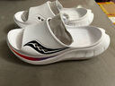 索康尼摇篮Cradle 2夏季新款运动拖鞋男女同款沙滩鞋防滑耐磨外穿凉拖鞋 白黑-2 【品牌专供色】 43 【尺码偏小，建议拍大一码】 实拍图
