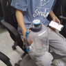 【明星同款】大容量水壶运动健身水桶吨吨桶夏天太空杯耐高温户外便携水桶2升3升运动健身水壶大号凉水壶 1500ml-PETG低温材质（不可装开水） 【抖音同款运动水壶，店长强烈推荐】 实拍图