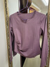 麓格立 瑜伽服女上衣运动服跑步长袖T恤V领健身服褶皱收腰速干衣 果酱紫 L 【建议95-115斤】 实拍图