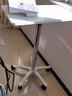 珍时光滑轮移动小桌子站立式工作台可升降小型床边桌笔记本电脑办公书桌 白色-[电镀缸升高90-109] 实拍图
