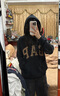 Gap男女装春秋LOGO美式复古连帽法式圈织软卫衣892186 黑色 165/84A(XS)亚洲尺码 实拍图