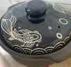 康舒（KANGSHU）砂锅耐高温陶瓷锅家用燃气炖锅汤锅煲仔饭瓦罐沙锅明火煮粥石锅 黑深蓝年年有鱼砂锅3-5人 3400ml 实拍图