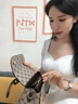 SOLO QUEEN轻奢品牌包包女包新款时尚百搭斜挎包女人单肩包女士包包生日礼物 卡其色 品牌专柜礼盒装 小包 实拍图