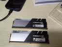 G.SKILL芝奇（G.SKILL）16GB(8G×2)套装 DDR4 3600频率 台式机内存条--焰光戟RGB灯条 (C16) 实拍图