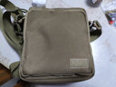 MAXGEAR灰山雀单肩斜挎包 男户外军迷彩运动休闲通勤包尼龙防泼水耐磨 卡其色 实拍图