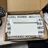 MICHAEL KORS迈克高仕MK 经典款 Mercer 迷你托特包斜挎包 香草白/牛皮棕150 迷你超小号 实拍图