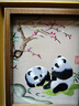 老秀馆蜀绣熊猫伴手礼双面刺绣摆件工艺品中国特色礼物送老外文创纪念品 胡桃木外框-梅花熊猫 实拍图