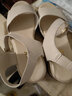 断码品牌软皮软底坡跟凉鞋女夏软底2023款百搭时尚妈妈鞋平底 米白色【超软牛筋底】 39 实拍图