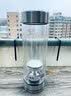 希诺（heenoor）茶水分离杯男士双层水杯防漏磁吸大容量玻璃杯功夫茶具办公泡茶杯 本色-7012-300ml 实拍图