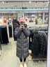 森马（Semir）陈都灵羽绒服女长款90%鸭绒显瘦H版型防寒服冬新款连帽三防外套 黑色(灰鸭绒)90001 S /155/80A 实拍图