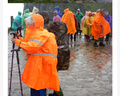 沃森斯户外登山雨衣超轻徒步男女通用旅游雨披背包防雨罩便携式长款 桔色 M 实拍图
