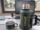 琪虎316不锈钢保温杯大容量户外便携车载旅行壶家用保温壶保温48小时 绿色（双内盖+背带） 1.3L 2斤半水 实拍图