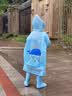 甜甜仔（TIANTIANZAI）儿童雨衣6-12岁小学生上学专用带书包位全身防水宝宝幼儿园雨披 03蓝色鲸鱼【升级高领+按扣】 XL 实拍图