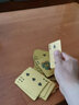 彤乐（Tongle）扑克牌PVC塑料扑克防水可水洗黄金色朴克土豪金金属创意加厚纸牌 土豪金-螺旋 实拍图