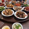 多子（dZ） 实木圆形餐桌  中式带转盘雕花大圆桌 酒店饭店大圆桌仿古旋转餐桌椅组合 1.5米一桌配B款椅子8把(送转盘+钢化玻璃） 实拍图