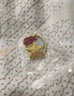 星人说 新标准款队徽少先队强磁吸别针款徽章 磁铁扣队章中国小学生用标准型立体火炬款加厚胸章 别针款-2枚 实拍图