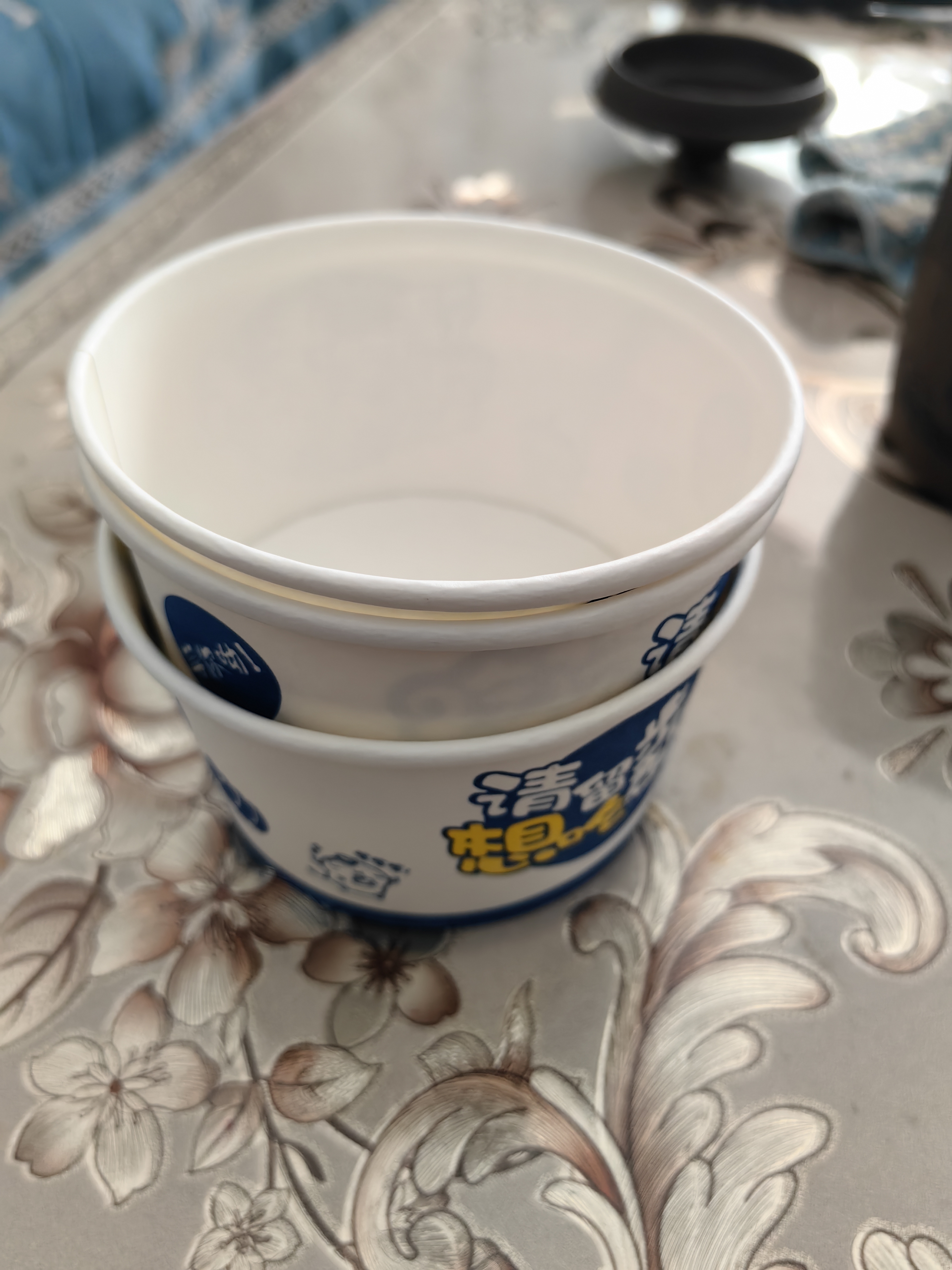 程圆商用一次性纸碗加厚圆形外卖小吃打包餐具饭盒带盖餐盒汤碗 340毫升四号纸碗无盖100只 实拍图