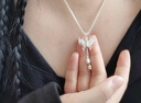 银千惠999足银蝴蝶项链女士高级感轻奢吊坠时尚情人节生日礼物送女朋友 君影项链/999足银+商家配送/代写贺卡 女生生日礼物/玫瑰花礼盒送老婆/配首饰证书 实拍图