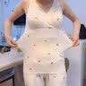 Mom Jane哺乳背心吊带纯棉孕妇装春秋款打底衫内搭喂奶月子服内衣免穿文胸 粉印樱桃（莫代尔棉-可拆罩杯） M(建议体重85-100斤) 实拍图