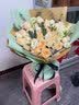 插画鲜花速递向日葵玫瑰混搭花束送女友生日礼物全国同城小时达配送 33朵香槟玫瑰花束 实拍图