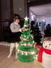 十八纸 创意圣诞树小型装饰折叠收纳节日大中桌面摆件家用送礼led灯 A款绿色100cm高装饰树 实拍图