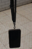 宜丽客（ELECOM）多功能手机挂绳可调节加宽链条斜挎可背手机绳手机背带电话挂脖绳子 20mm宽型手机挂绳深灰色 实拍图