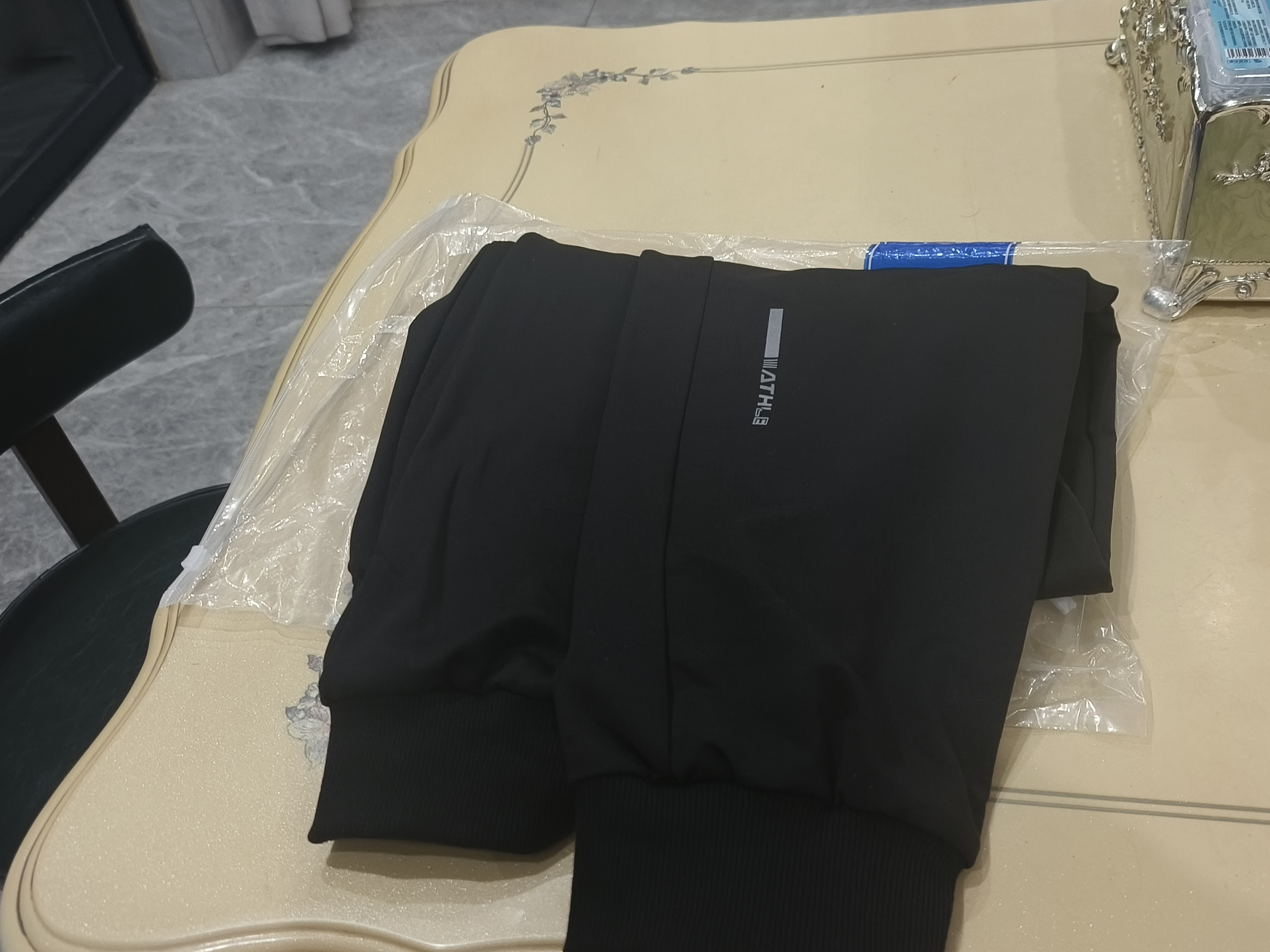 真维斯（Jeanswest）休闲裤子男士夏季薄款百搭潮流宽松束脚春秋青少年运动卫长裤 8188黑色（束脚) 4XL （建议165-180斤） 实拍图