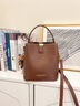 纪诗哲轻奢品牌包包女包女士水桶包手提包单肩斜挎送妈妈老婆生日礼物侈 咖啡色 38女神节妇女节礼物 实拍图