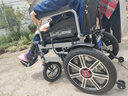 凯莱宝电动轮椅老人智能全自动轻便可折叠旅行专用超轻便携式家用代步车 【电助力高靠可躺款】500瓦电机-20铅-30公里 实拍图