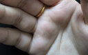 周六福黄金戒指女三生三世3D硬金可叠戴女戒定价 13号 光面,约0.79g  实拍图