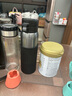 NITORI宜得利家居 家用办公室水杯外出车载大容量通用弹跳盖保温杯 灰色  770ml 实拍图