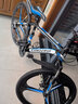 金武端自行车成人山地车公路赛车单车骑行变速超轻越野中学生初中青少年 尊享版-三刀轮-黑蓝色【铝架】 26寸24速 实拍图