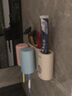 ecoco意可可（ecoco） 吸盘牙刷架套装卫生间置物架吸壁式浴室牙刷杯漱口杯 小麦情侣双杯+挤牙膏器 实拍图